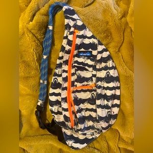 Kavu Shark Bait Rope sling bag🦈